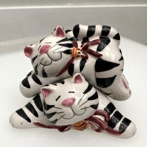 Blue Sky Clayworks Ceramic Stackable Tabby Kitty Cats Salt & Pepper Shakers